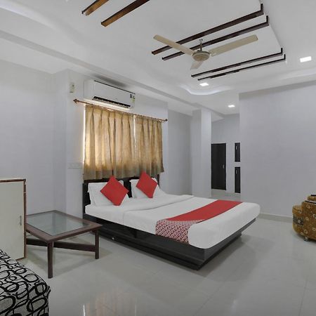 Hotel O Rudra Palace Ahmedabad Eksteriør bilde