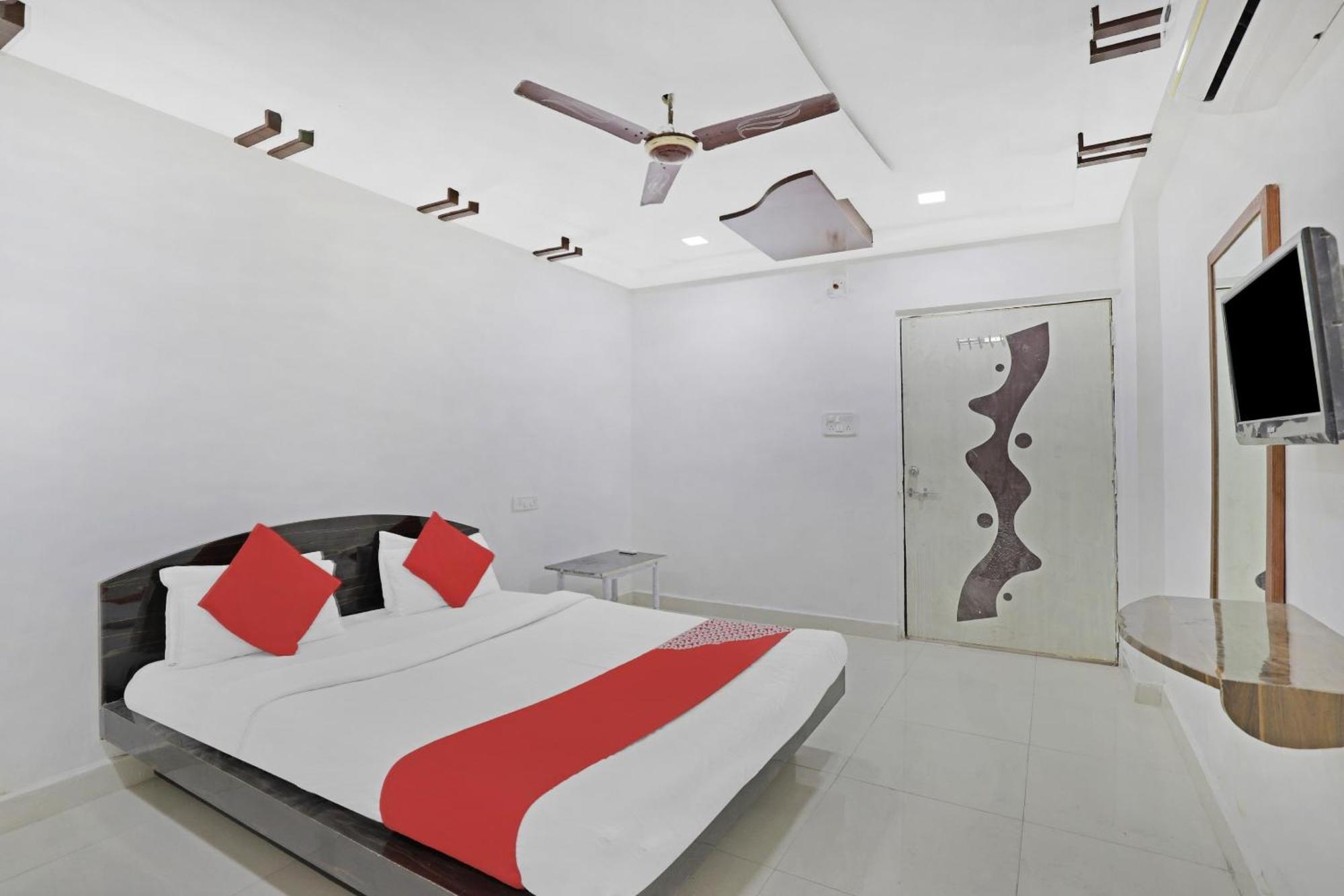 Hotel O Rudra Palace Ahmedabad Eksteriør bilde