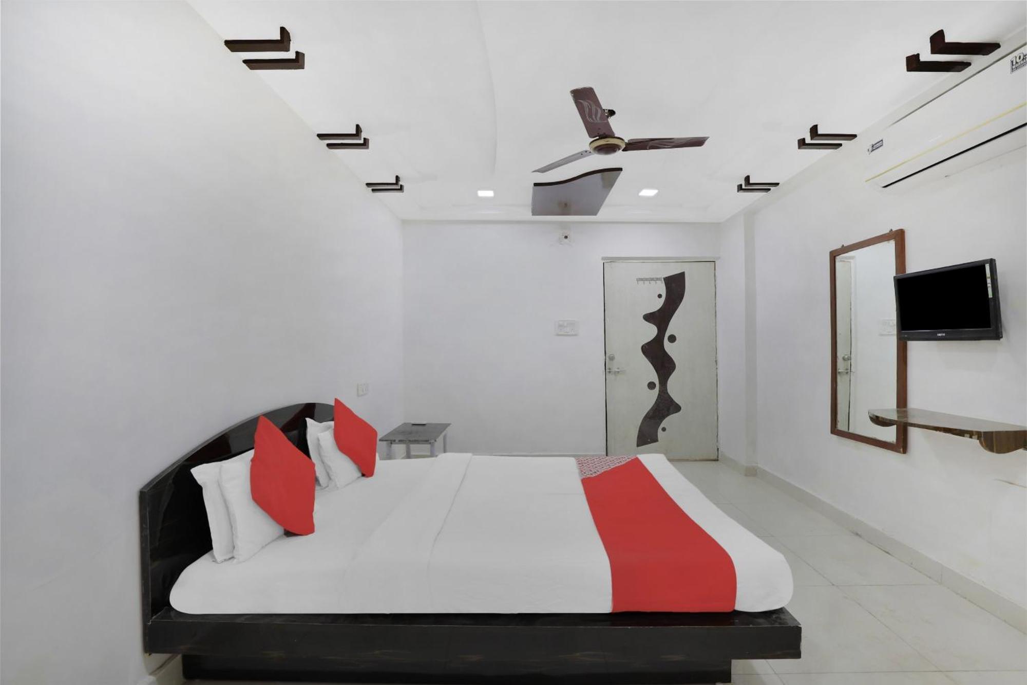 Hotel O Rudra Palace Ahmedabad Eksteriør bilde