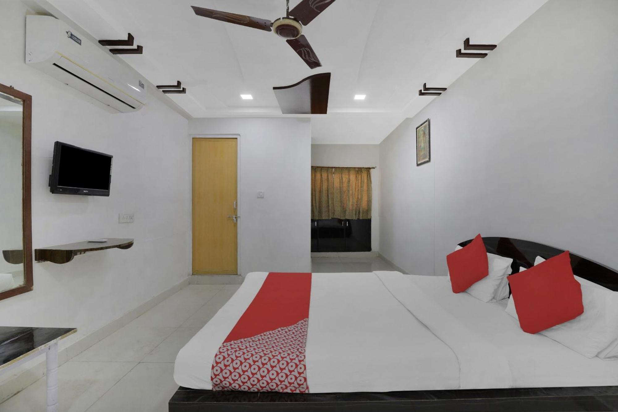 Hotel O Rudra Palace Ahmedabad Eksteriør bilde
