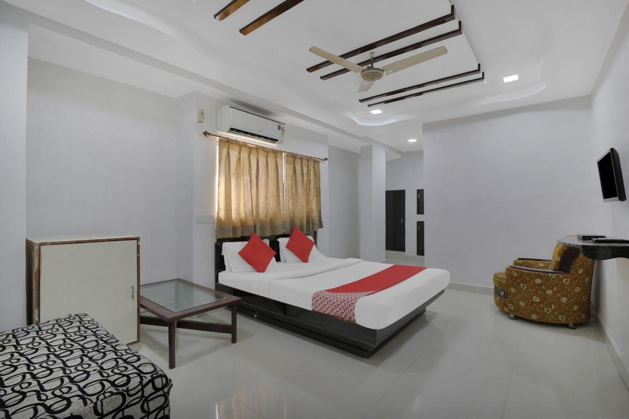 Hotel O Rudra Palace Ahmedabad Eksteriør bilde