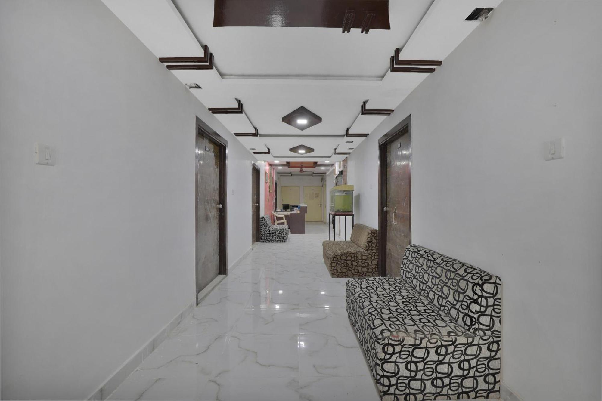 Hotel O Rudra Palace Ahmedabad Eksteriør bilde