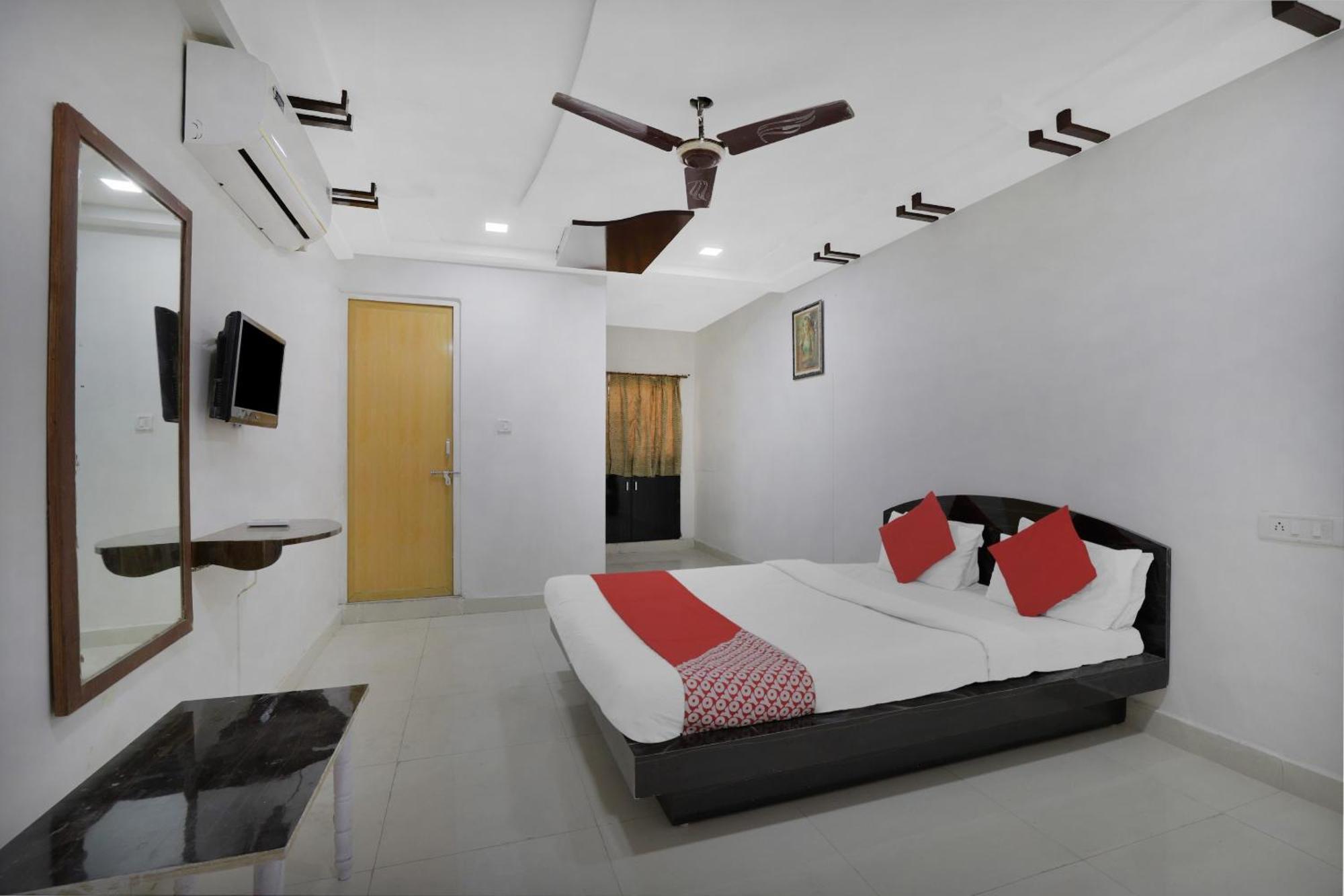 Hotel O Rudra Palace Ahmedabad Eksteriør bilde